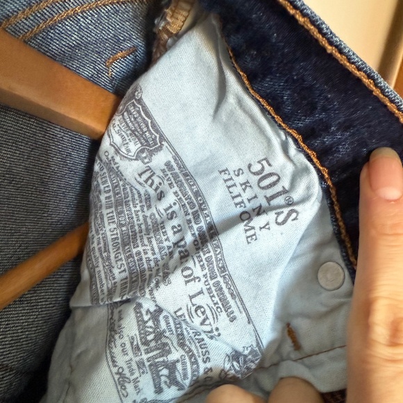 6 items more than 10 outfits - Picture 12 of 15